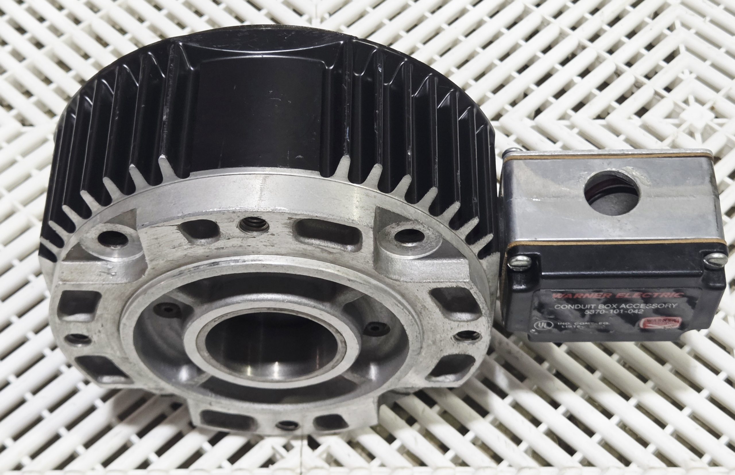 Warner Electric EUM-180-20-MBFB Electromagnetic Brake, 24V, 12lb-ft, 3600 rpm - Used - Image 19