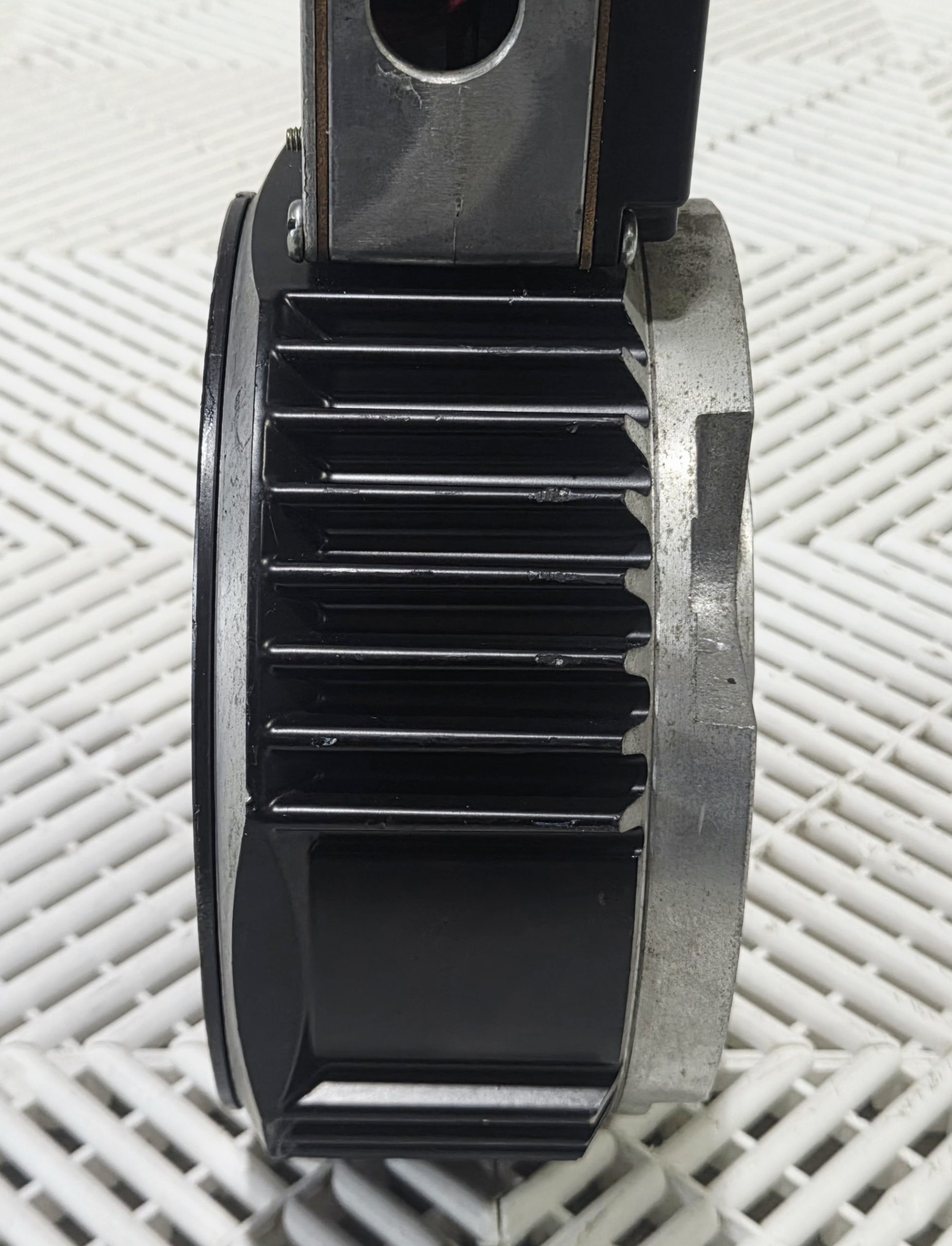 Warner Electric EUM-180-20-MBFB Electromagnetic Brake, 24V, 12lb-ft, 3600 rpm - Used - Image 23