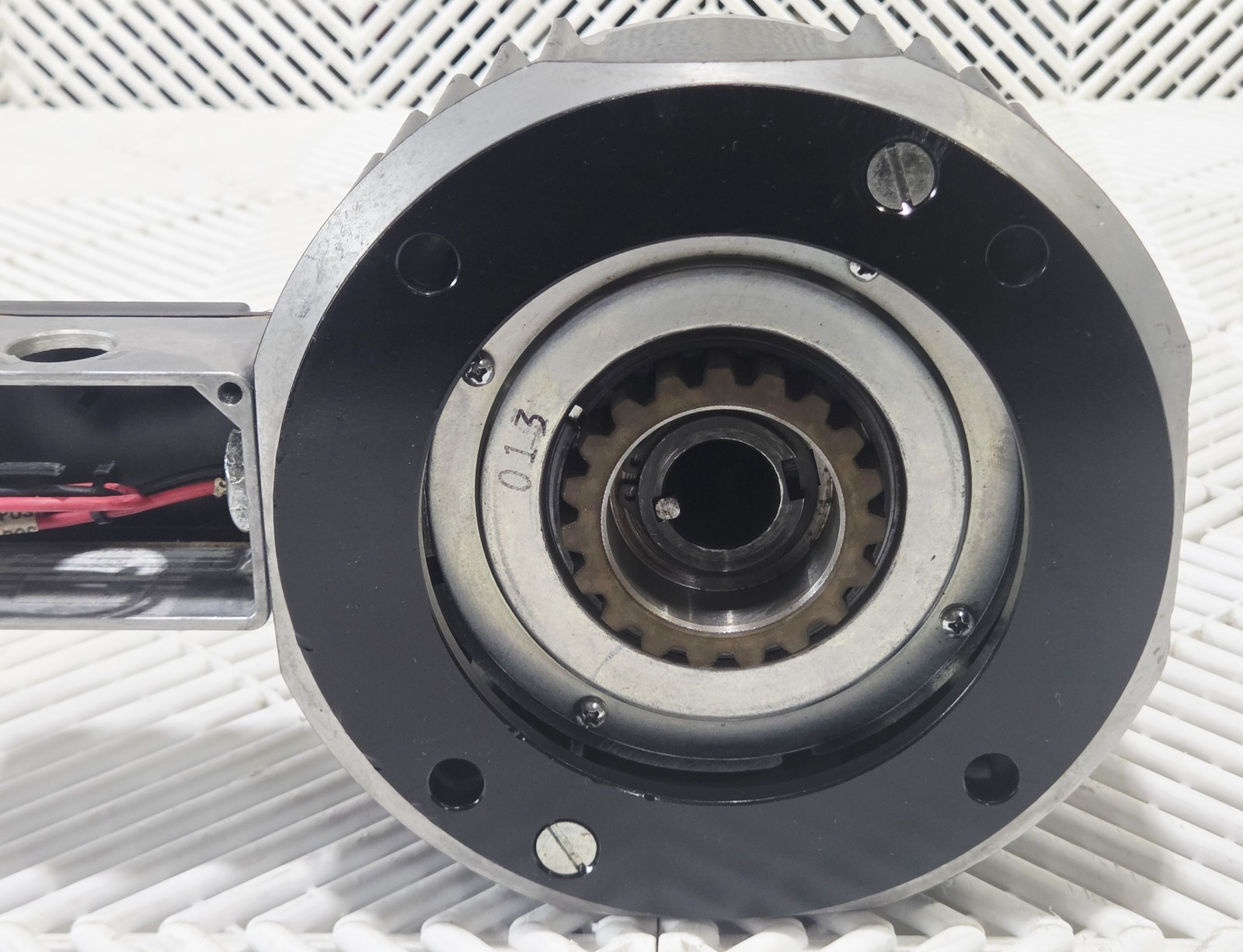 Warner Electric EUM-180-20-MBFB Electromagnetic Brake, 24V, 12lb-ft, 3600 rpm - Used - Image 7