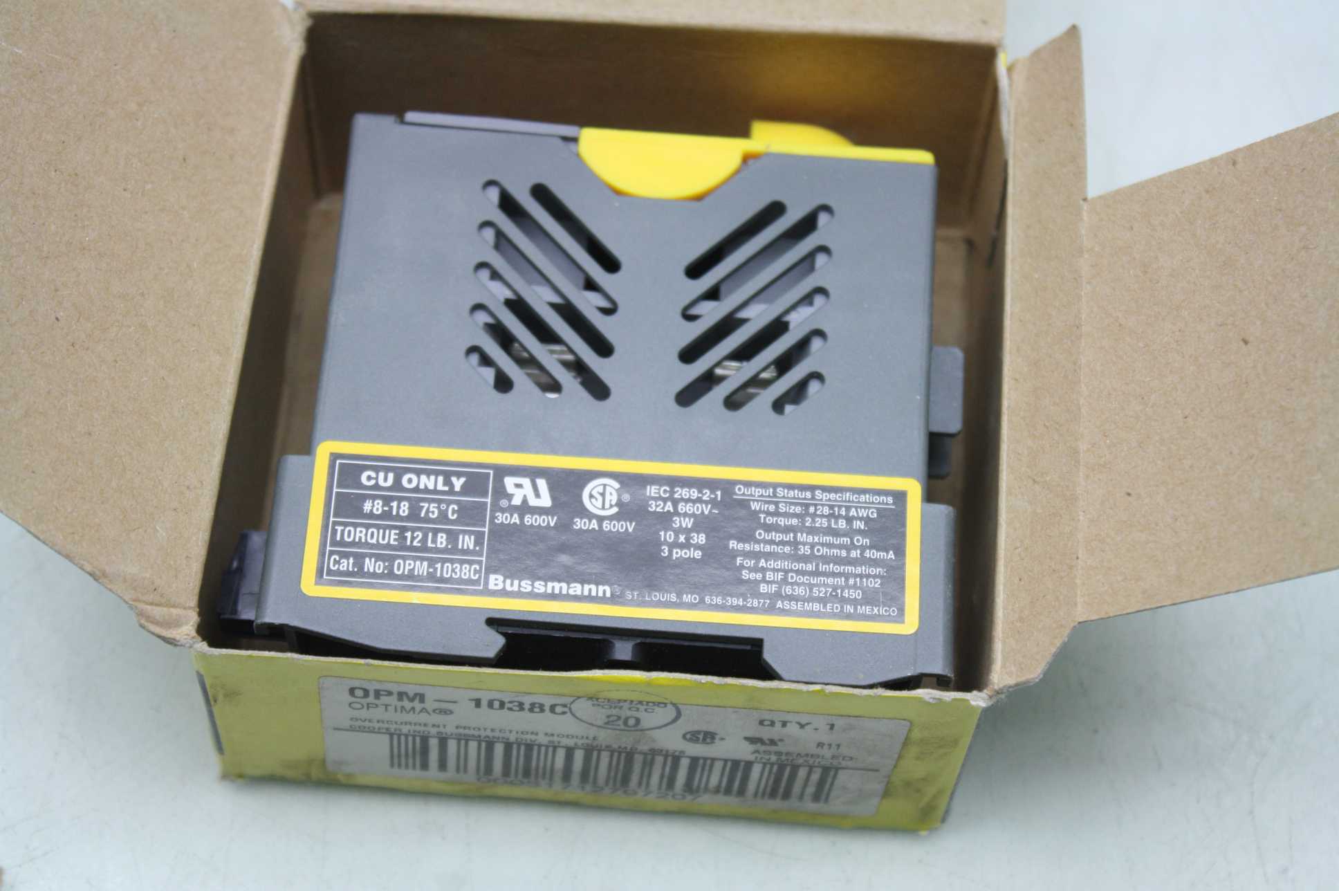 3 NIB Bussmann OPM-1038C Overcurrent Protector Module / Fuseholder / 3 Pole - New - Image 7