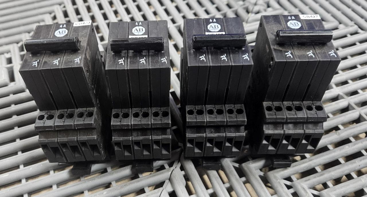 (4) Allen Bradley 1492-GS3G040 Circuit Breakers 4A Three Pole - Used - Image 9