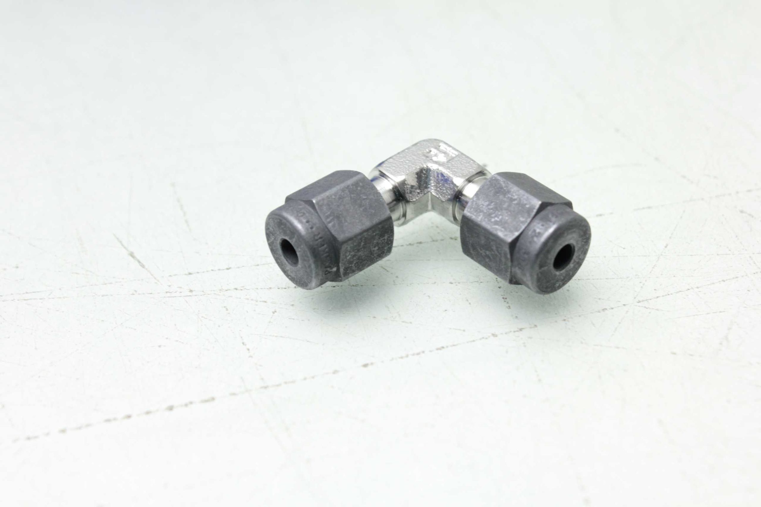 5 New Parker 2-2 EBZ-SS CPI Union Elbows / 1/8" x 1/8" / Stainless / SS-200-9 - New - Image 8
