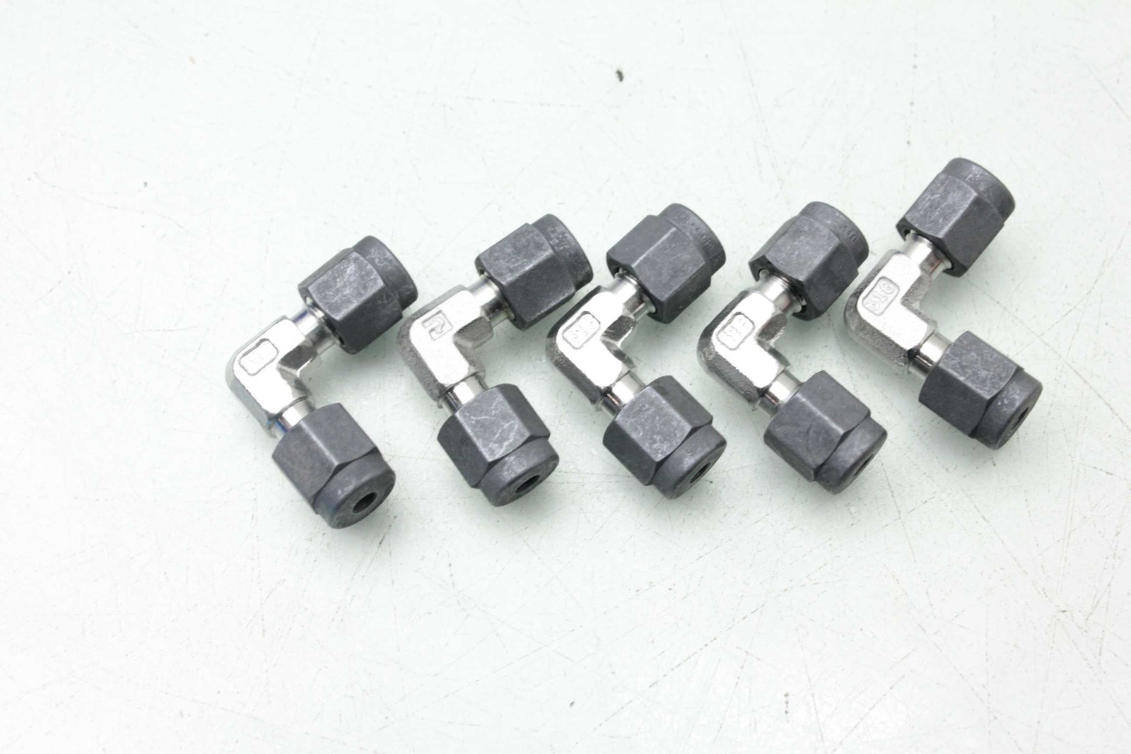 5 New Parker 2-2 EBZ-SS CPI Union Elbows / 1/8" x 1/8" / Stainless / SS-200-9 - New