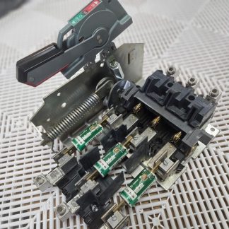 Allen-Bradley 1494V-DSX200 Fusible Disconnect Switch with Handle 600V / 200A - Used