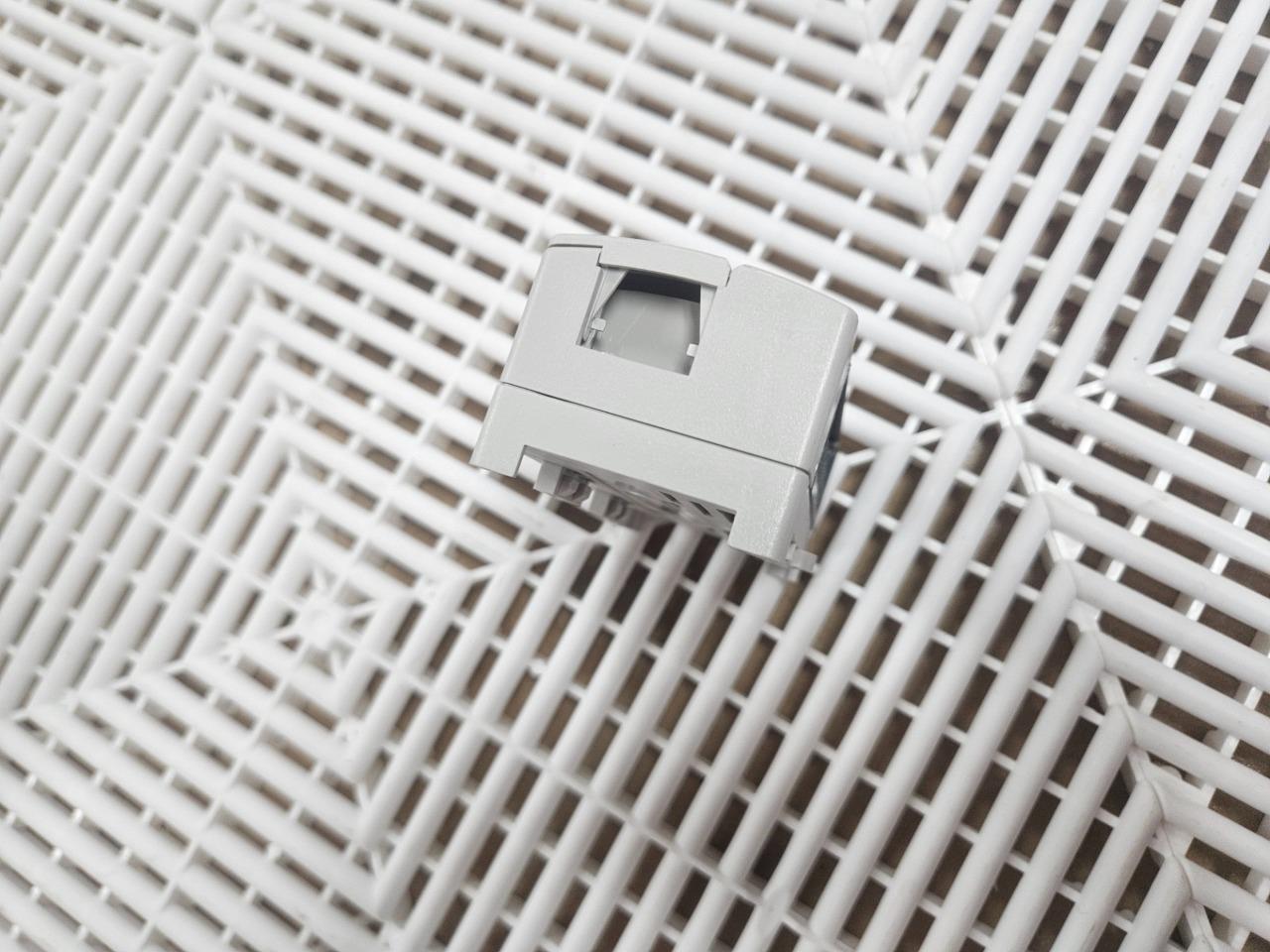 Allen Bradley 1790-T16BV0X Expansion Unit 16 Channel DC Input - Used - Image 13