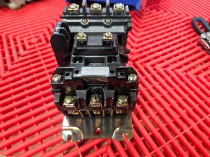 Allen Bradley 500F-A0D920 Nema Size 1 Motor Starter 110-120V Coil - Used - Image 3