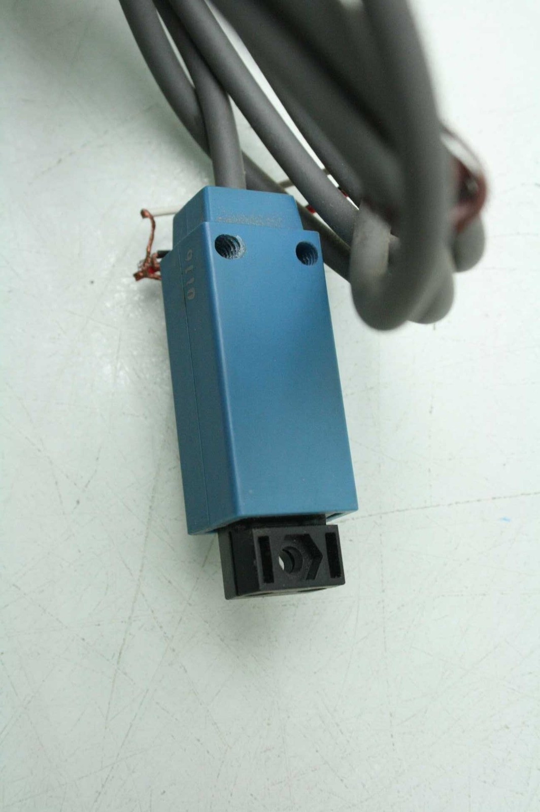 Honeywell FE5F-1MF6-M Fiber Optic Sensor - Used - Image 5