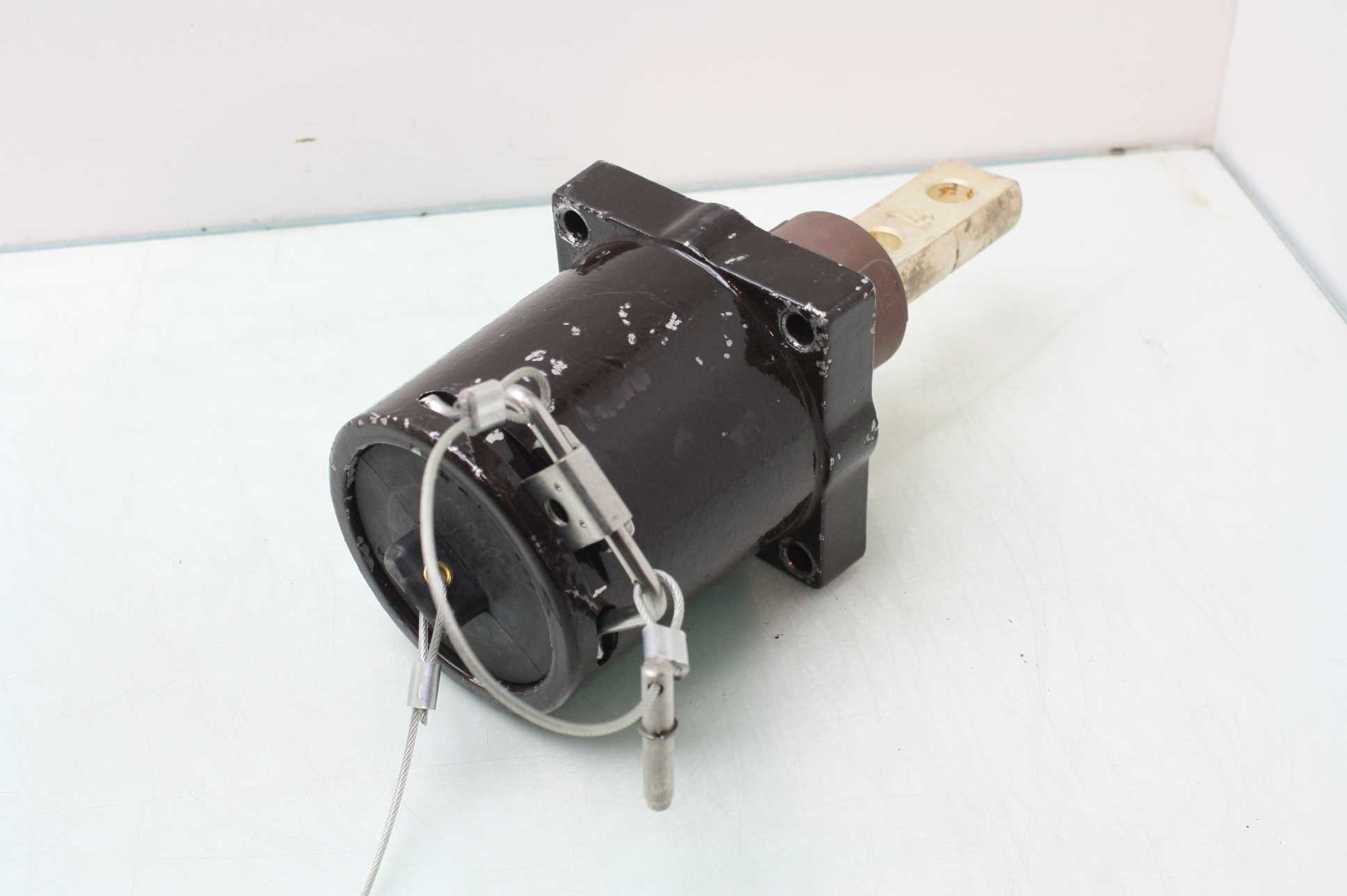 Leviton 49FR2-XH Rhino-Hide 49 Series High Current Receptacle Power Connector - Used - Image 14