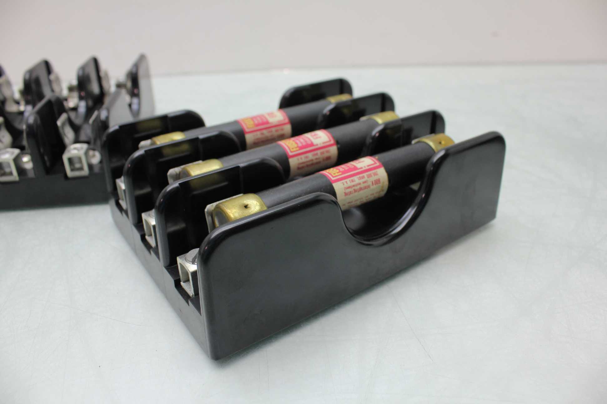 Lot of 3 Marathon 6F30A3B 3 Pole 30A / 600V Fuse Holder 6 Fusetron FRS-2 Fuses - Used - Image 19