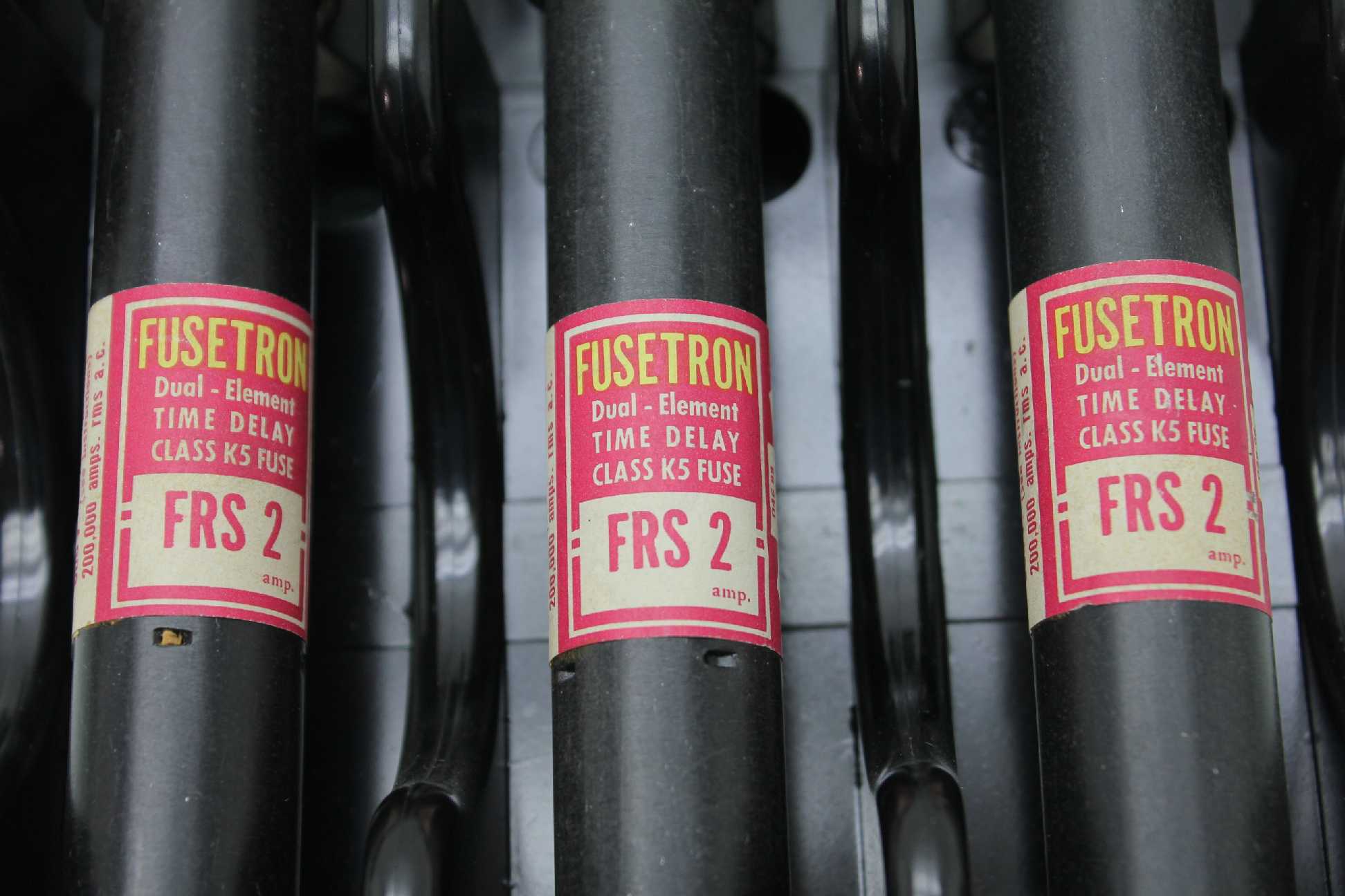 Lot of 3 Marathon 6F30A3B 3 Pole 30A / 600V Fuse Holder 6 Fusetron FRS-2 Fuses - Used - Image 21