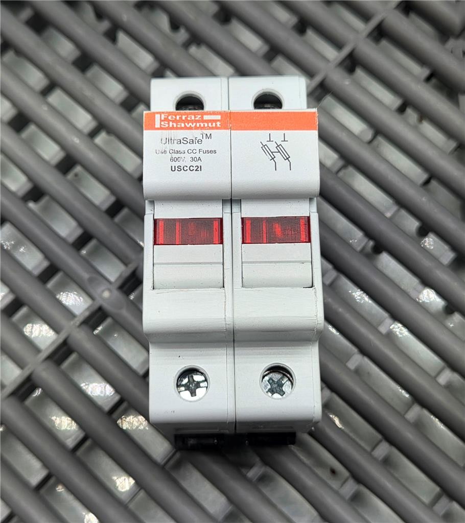 Lot of 4 Ferraz Shawmut USCC2I UltraSafe Fuse Holders, 30A 600V w/ LP-CC-5 Fuses - Used - Image 6