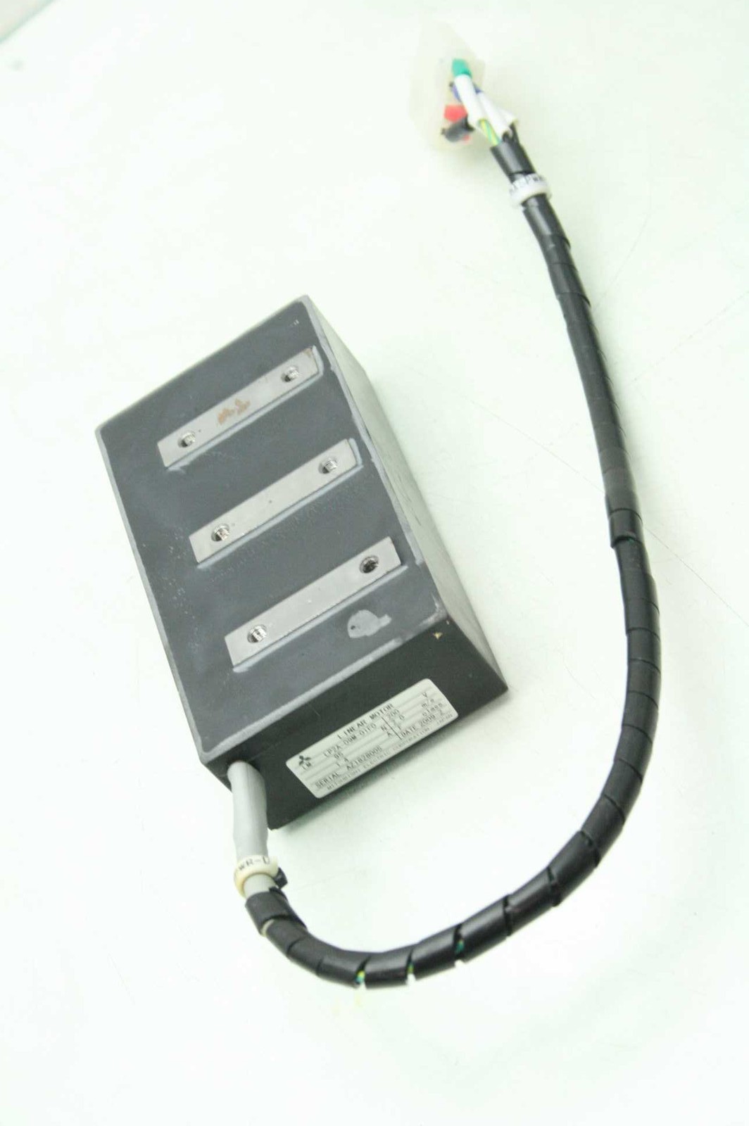 Mitsubishi LM-LP2A-09M-01F0 Magnetic Linear Servo Motor 200V / 95N / 2.0 m/s - Used - Image 11