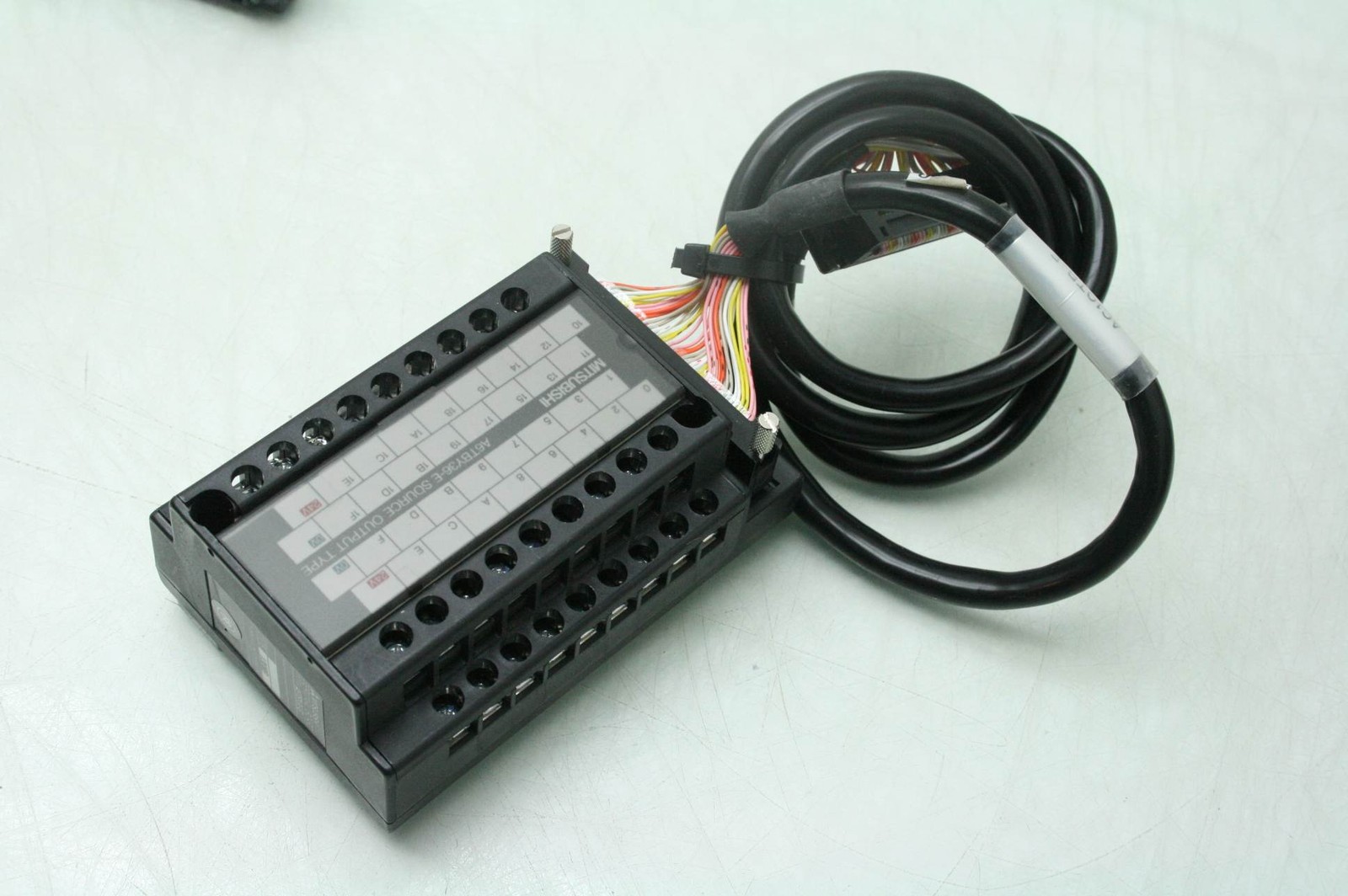 Mitsubishi QY81P Output Module PLC 12/24VDC with Terminal Board A6TBY36-E - Used - Image 8