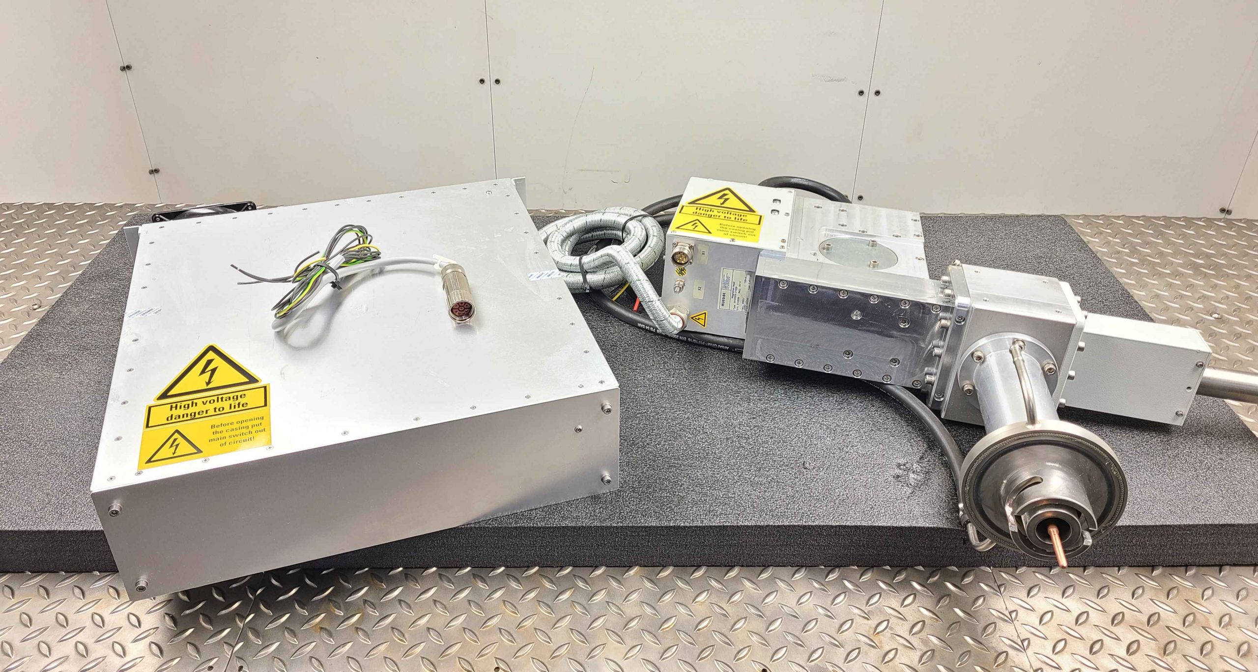 Muegge MX3000X-126KL RF Power Supply Microwave with Magnetron Head MH2000S-218BB - Used - Image 15