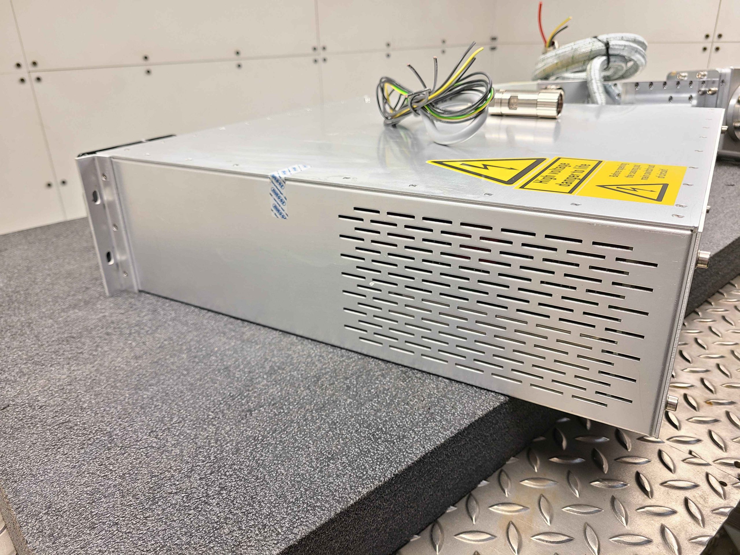 Muegge MX3000X-126KL RF Power Supply Microwave with Magnetron Head MH2000S-218BB - Used - Image 27