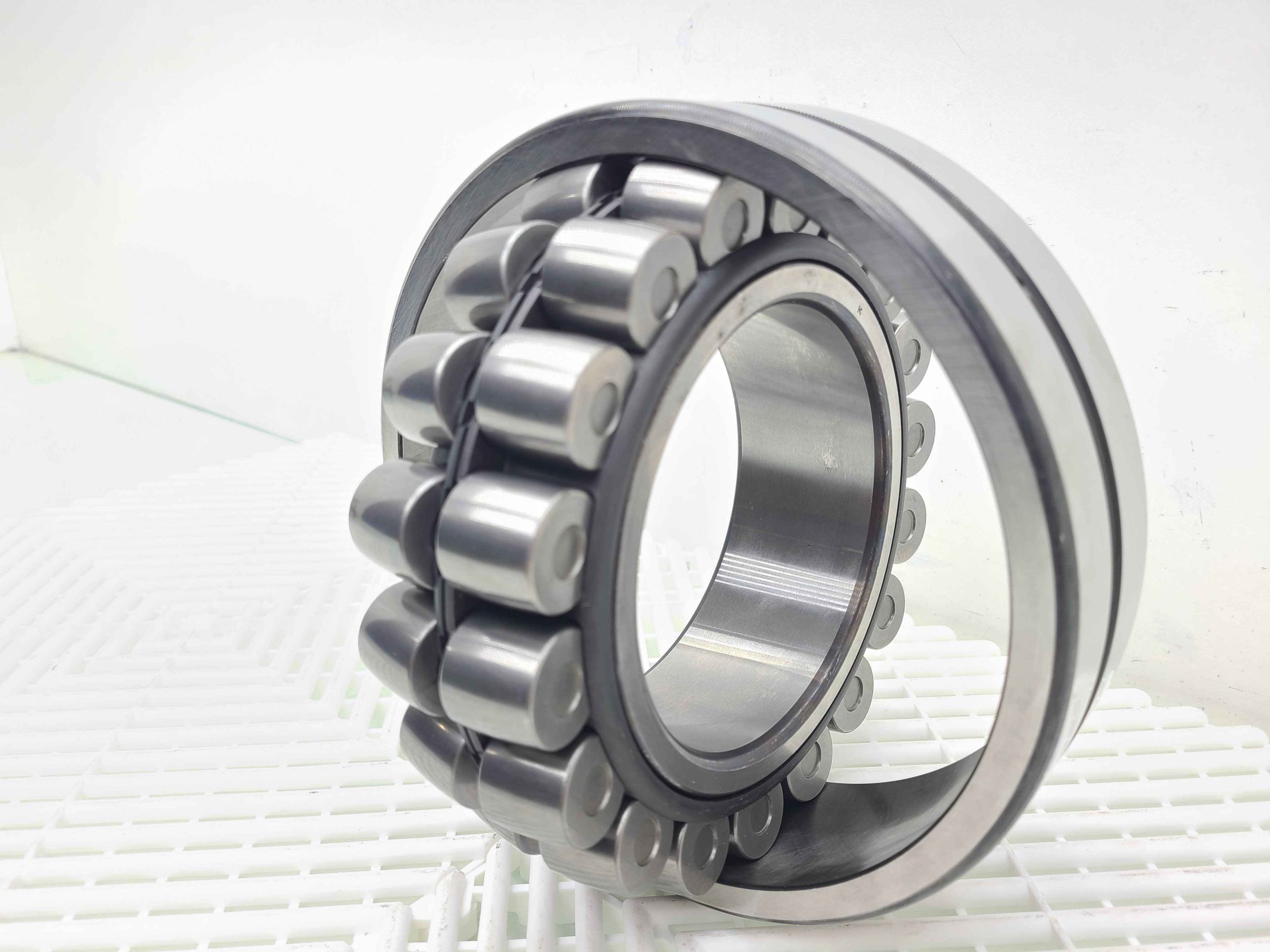 NSK 22222EAE4 C3 Spherical Roller Bearing 110mm ID 200mm OD 53mm Width - Used - Image 13