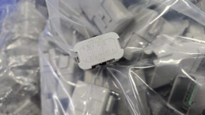 New Deutsch DT04-12PA-P075 Bussed Feedback Receptacle Plug Assembly 12 Pin - New - Image 4