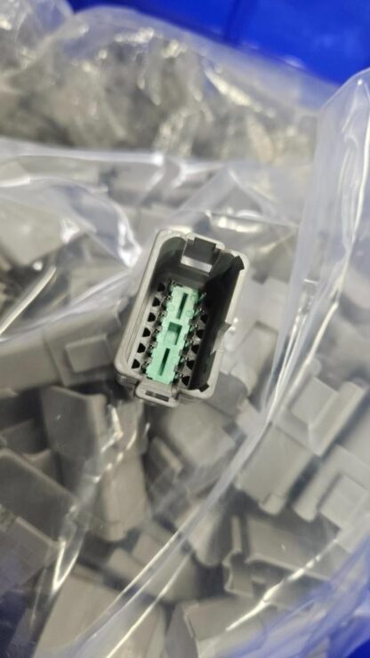 New Deutsch DT04-12PA-P075 Bussed Feedback Receptacle Plug Assembly 12 Pin - New - Image 5