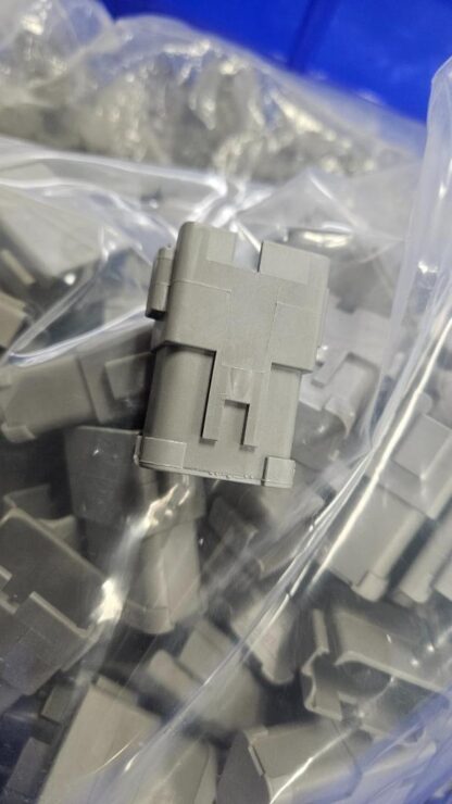 New Deutsch DT04-12PA-P075 Bussed Feedback Receptacle Plug Assembly 12 Pin - New - Image 9
