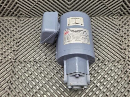 Nippon TOP-1ME100-11MA Trochoid Pump / 3-Phase Induction Motor / EELQ-8T - Used - Image 3