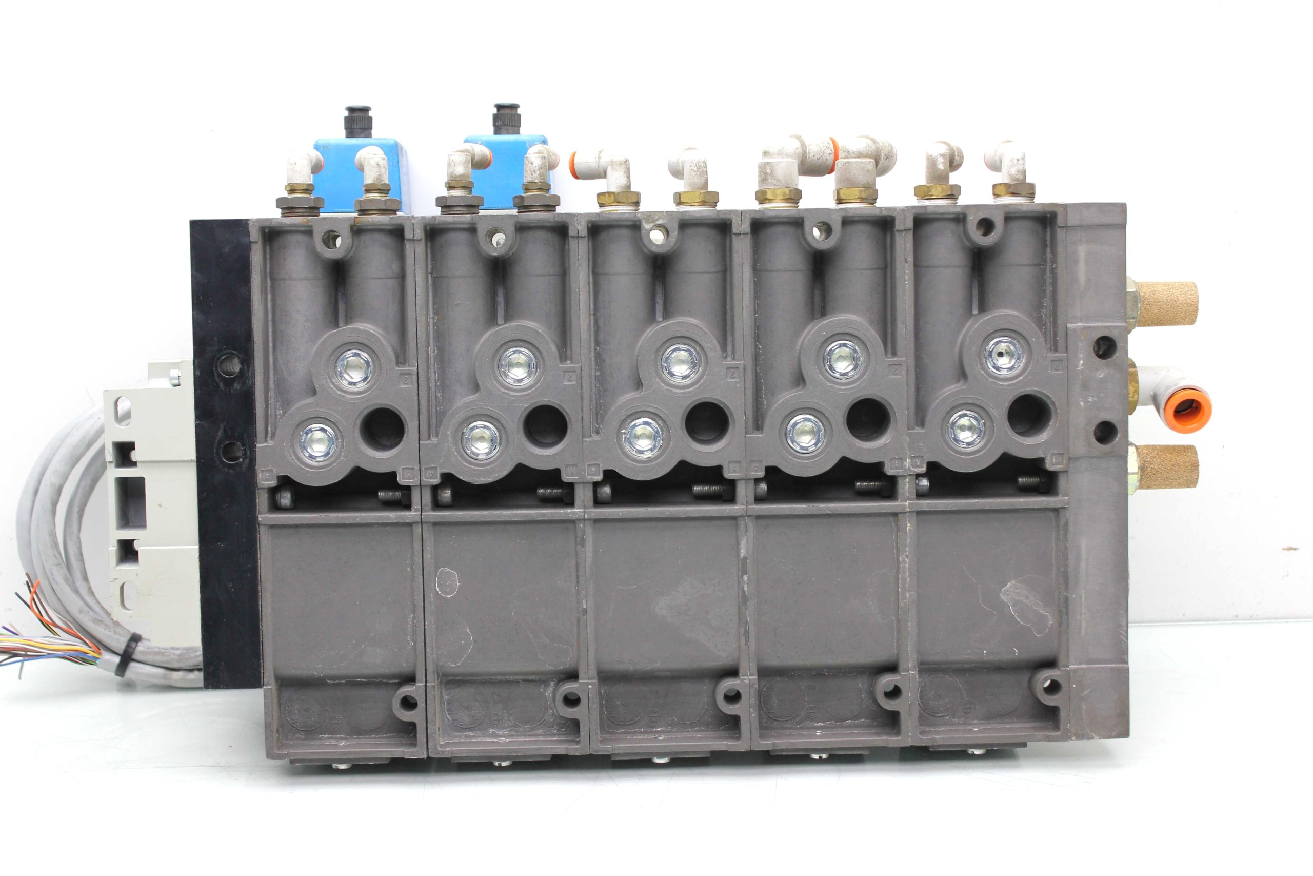 Numatics I23BB4Z2MN00061 5-Station Solenoid Valve Manifold DB25 24VDC Used - Used - Image 20