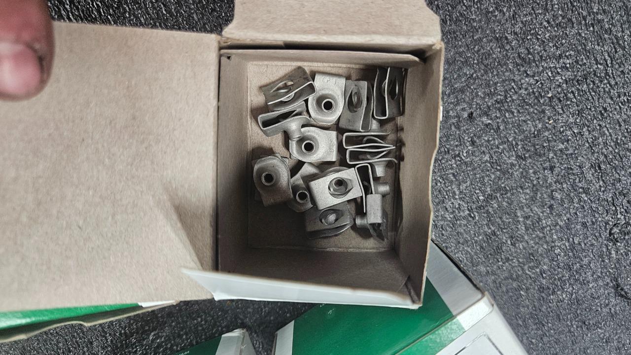 (Qty 150) New Auveco 18337 M4 - 0.7 Extruded U-Nut Ford / GM - New - Image 11