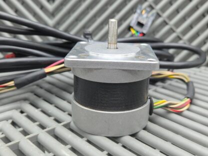 RS 440-442 Unipolar Hybrid Stepping Motor 1.8°, 0.50Nm, 5.0V DC, 1 A - Used - Image 15