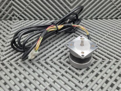 RS 440-442 Unipolar Hybrid Stepping Motor 1.8°, 0.50Nm, 5.0V DC, 1 A - Used - Image 10