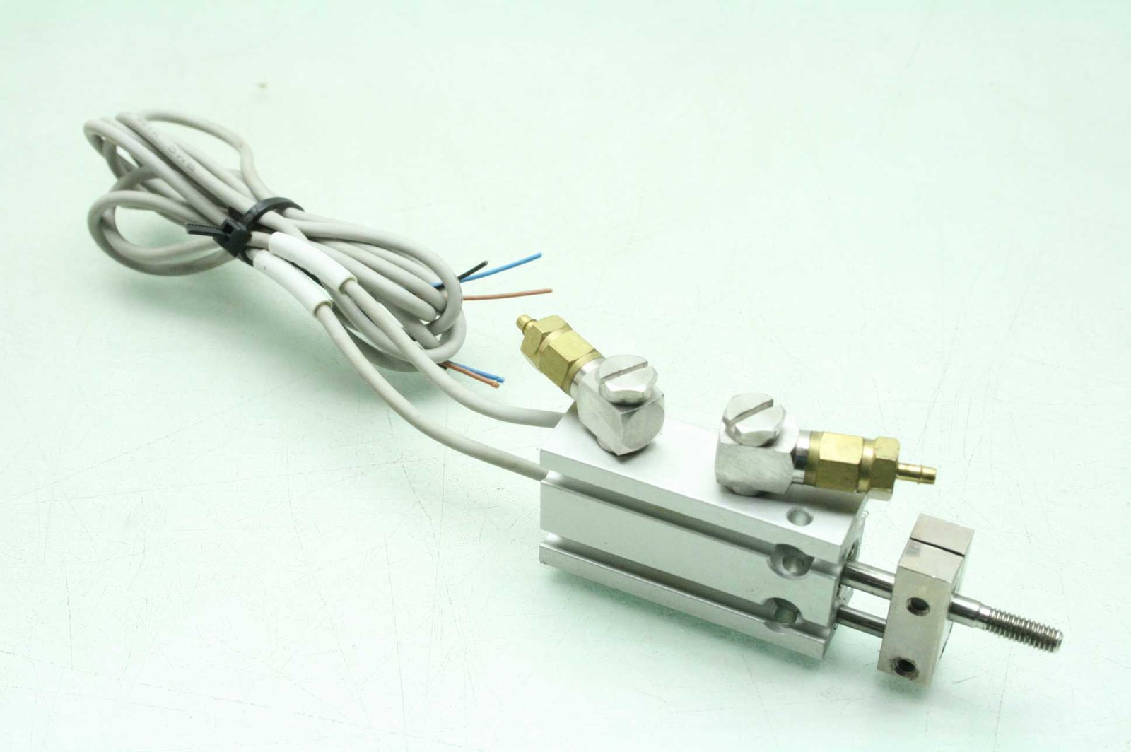 SMC CDUK10-100 Pneumatic Slide Cylinder, Dual Rod, 10mm Bore, 10mm Stroke - Used - Image 5