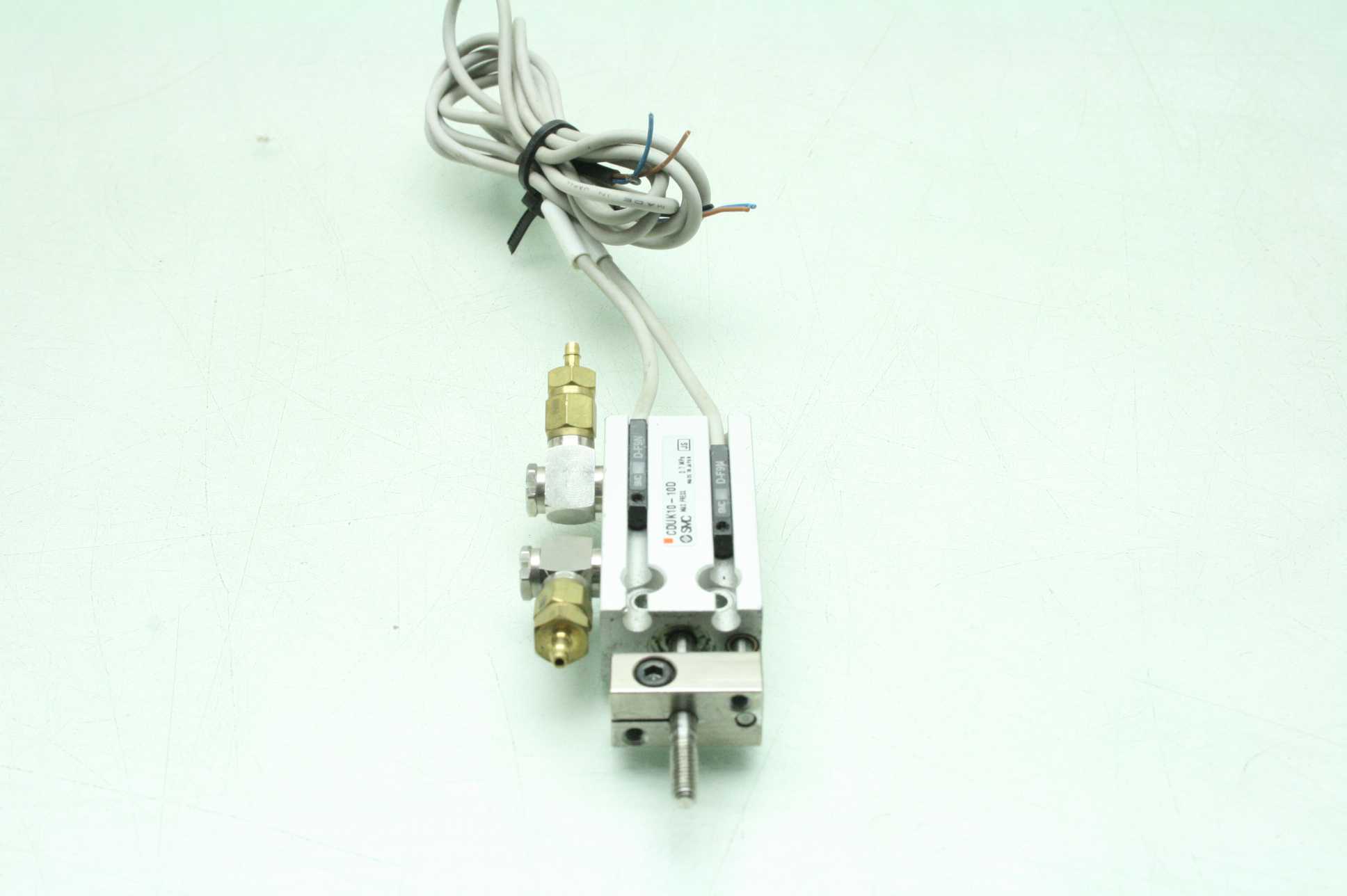 SMC CDUK10-100 Pneumatic Slide Cylinder, Dual Rod, 10mm Bore, 10mm Stroke - Used - Image 10