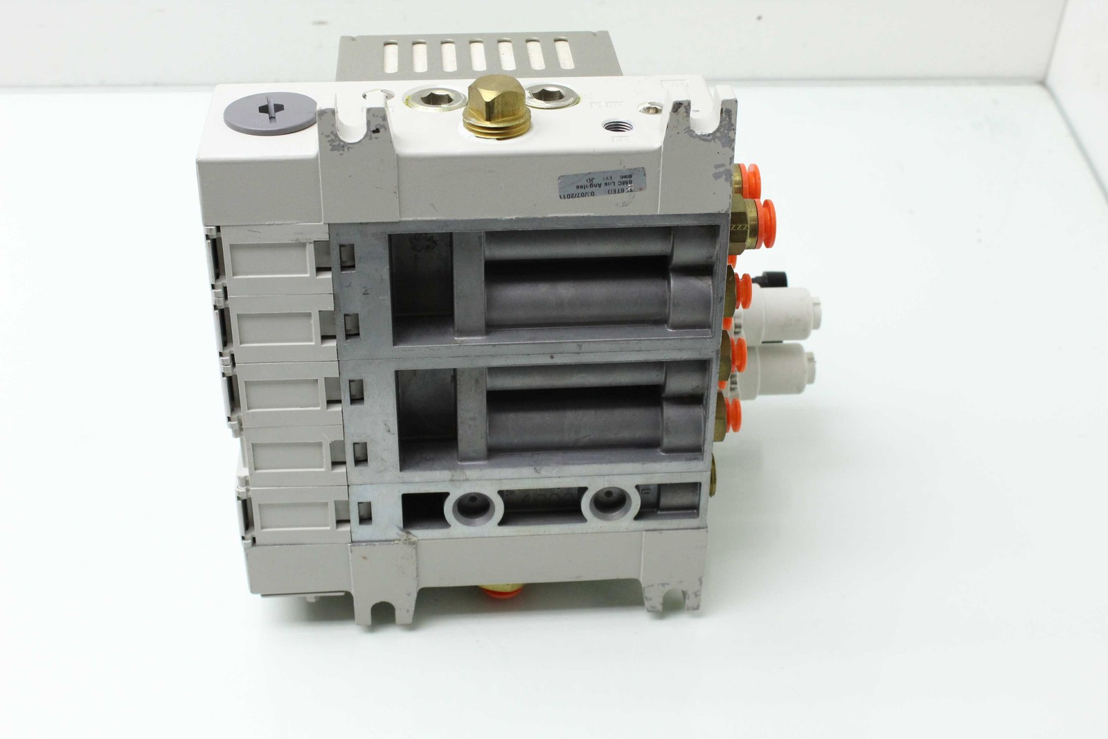 SMC Manifold Valve Assembly With (4) VQ4201-5 (1) VVQ4000-10A-1 - Used - Image 12