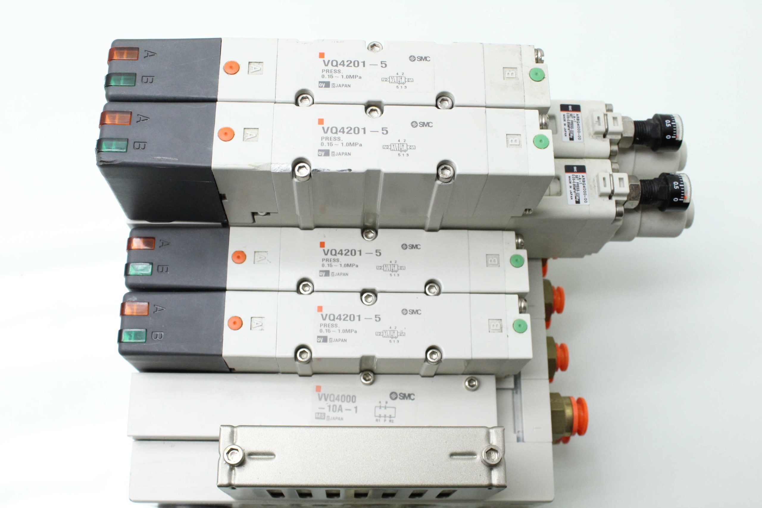 SMC Manifold Valve Assembly With (4) VQ4201-5 (1) VVQ4000-10A-1 - Used - Image 20