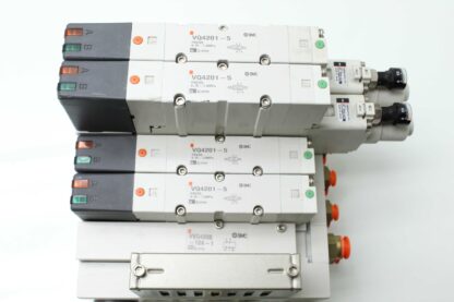SMC Manifold Valve Assembly With (4) VQ4201-5 (1) VVQ4000-10A-1 - Used - Image 30
