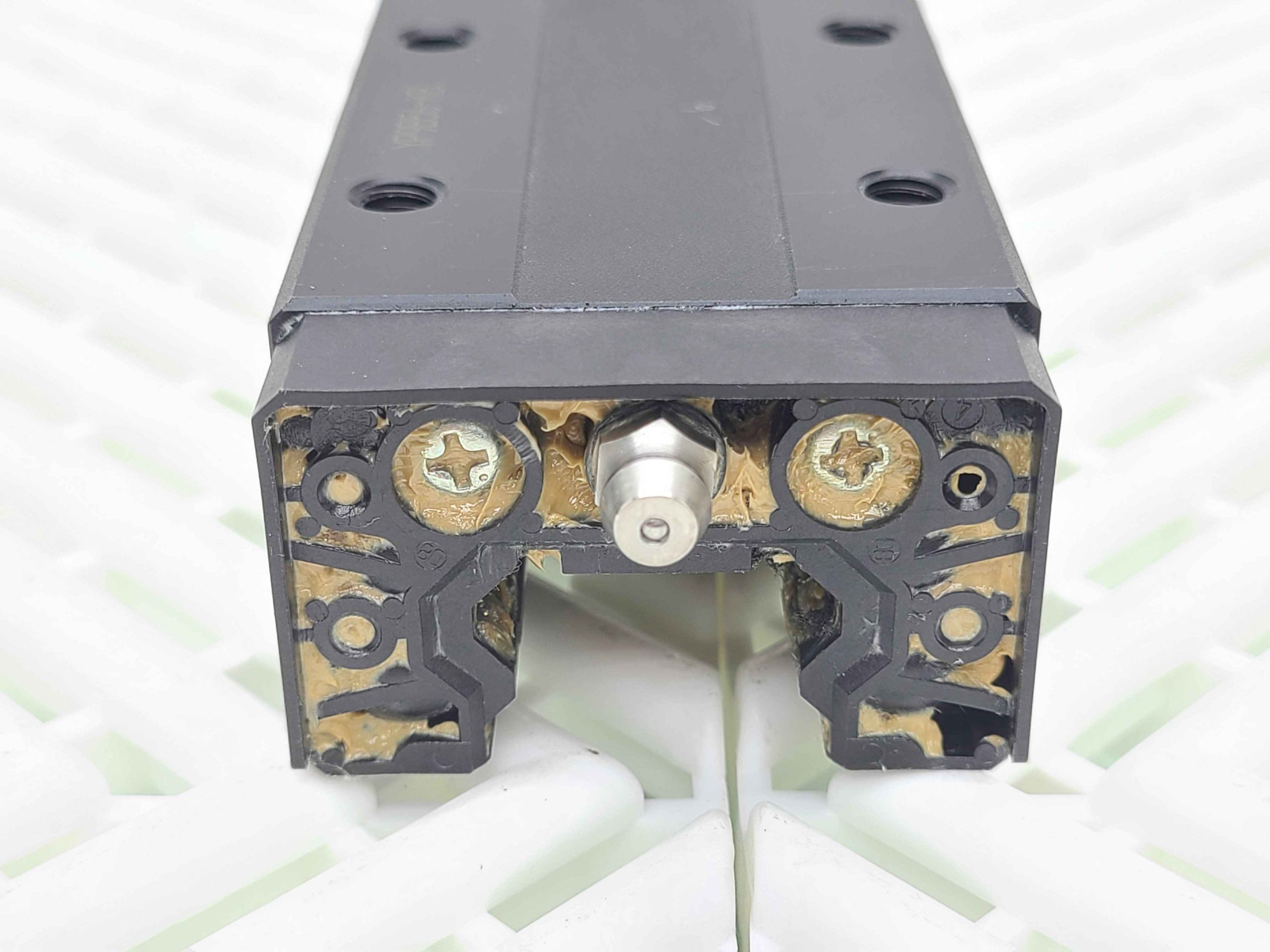 THK SHS25 Caged Ball Guide Blacks APC-C Coating - New other (see details) - Image 12