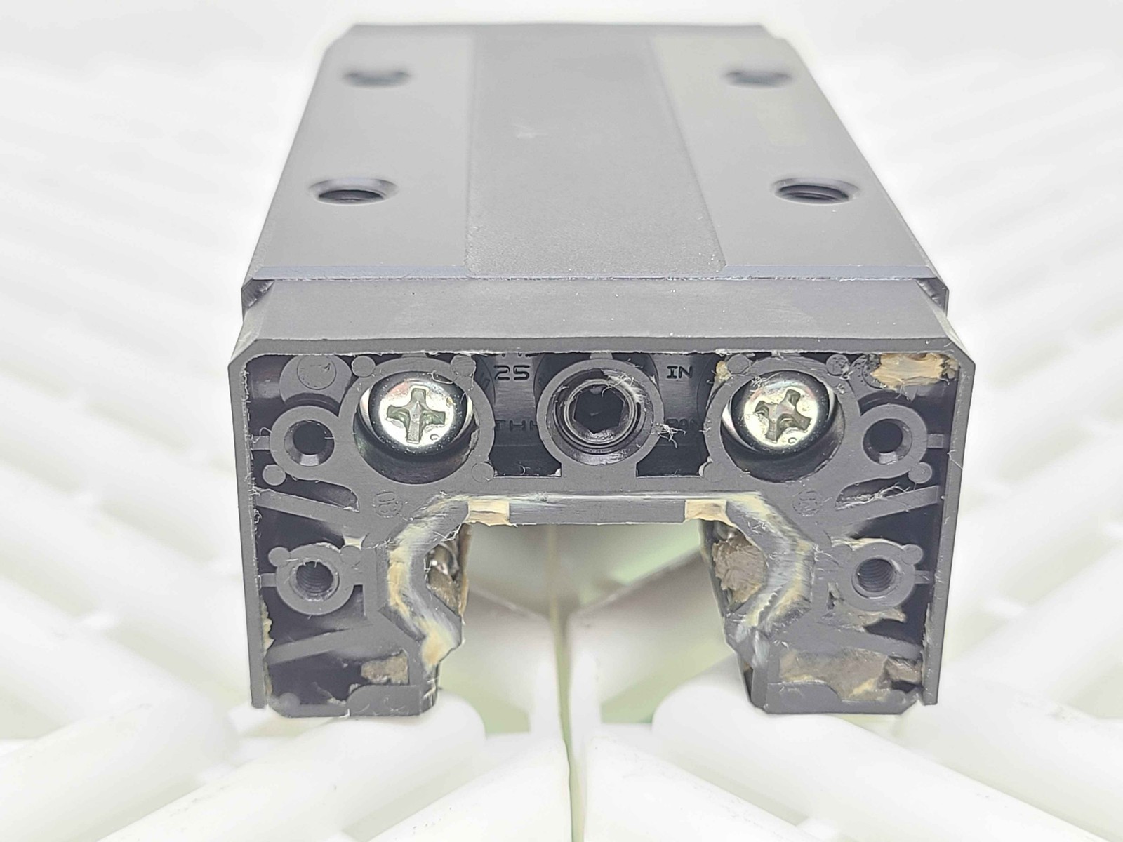 THK SHS25 Caged Ball Guide Blacks APC-C Coating - New other (see details) - Image 4
