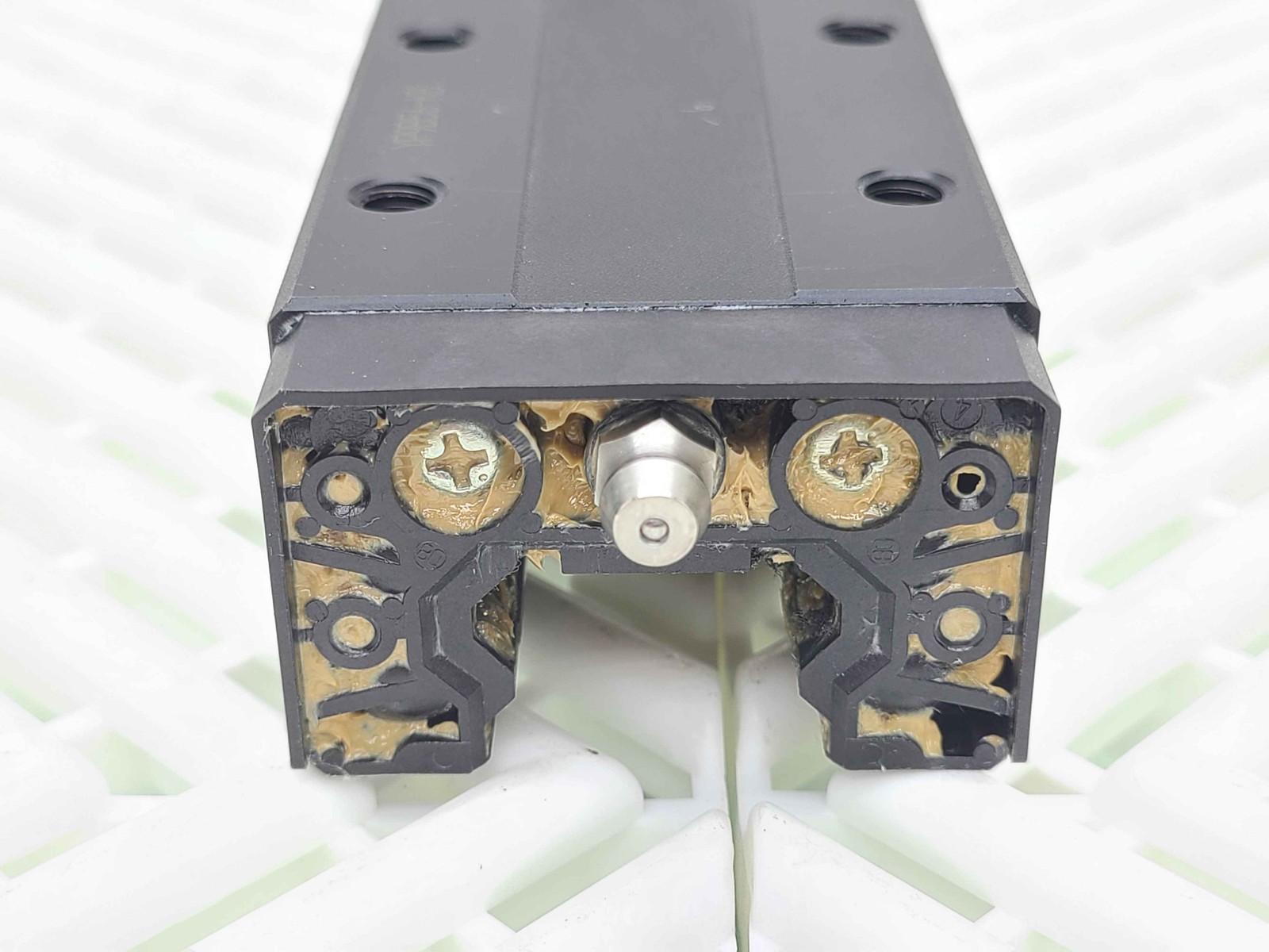 THK SHS25 Caged Ball Guide Blacks APC-C Coating - New other (see details) - Image 5