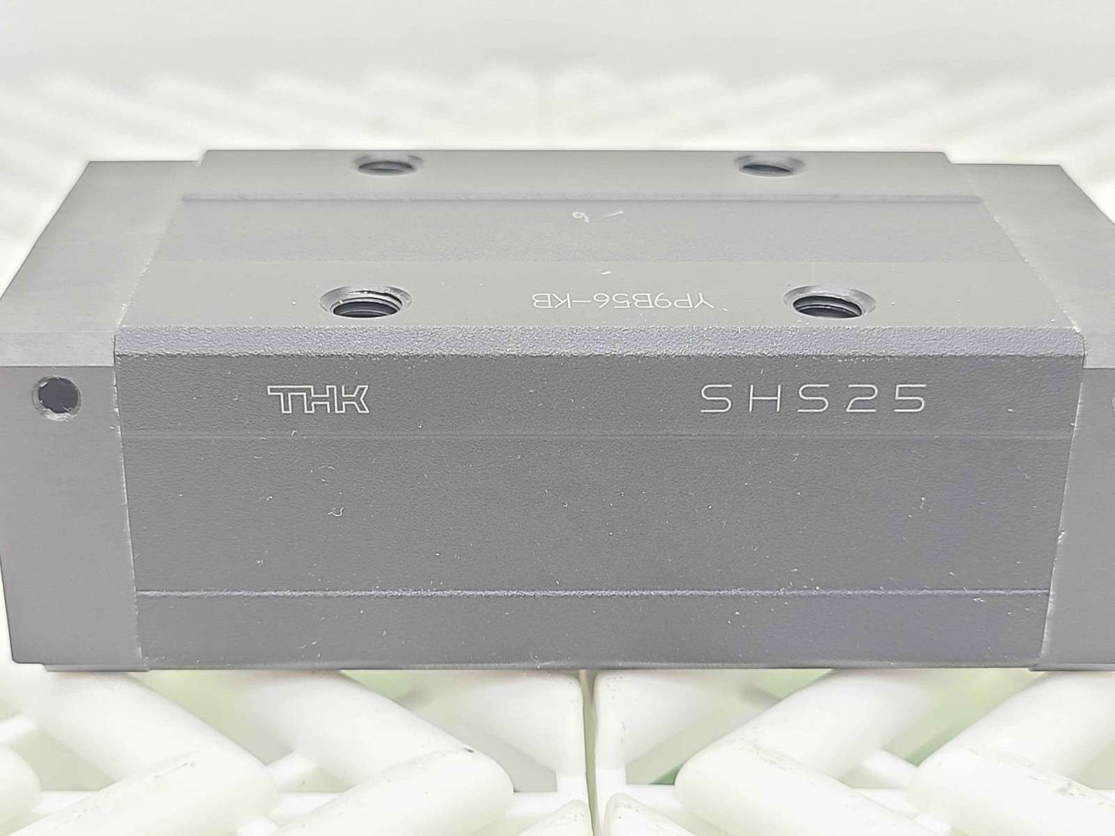 THK SHS25 Caged Ball Guide Blacks APC-C Coating - New other (see details) - Image 7