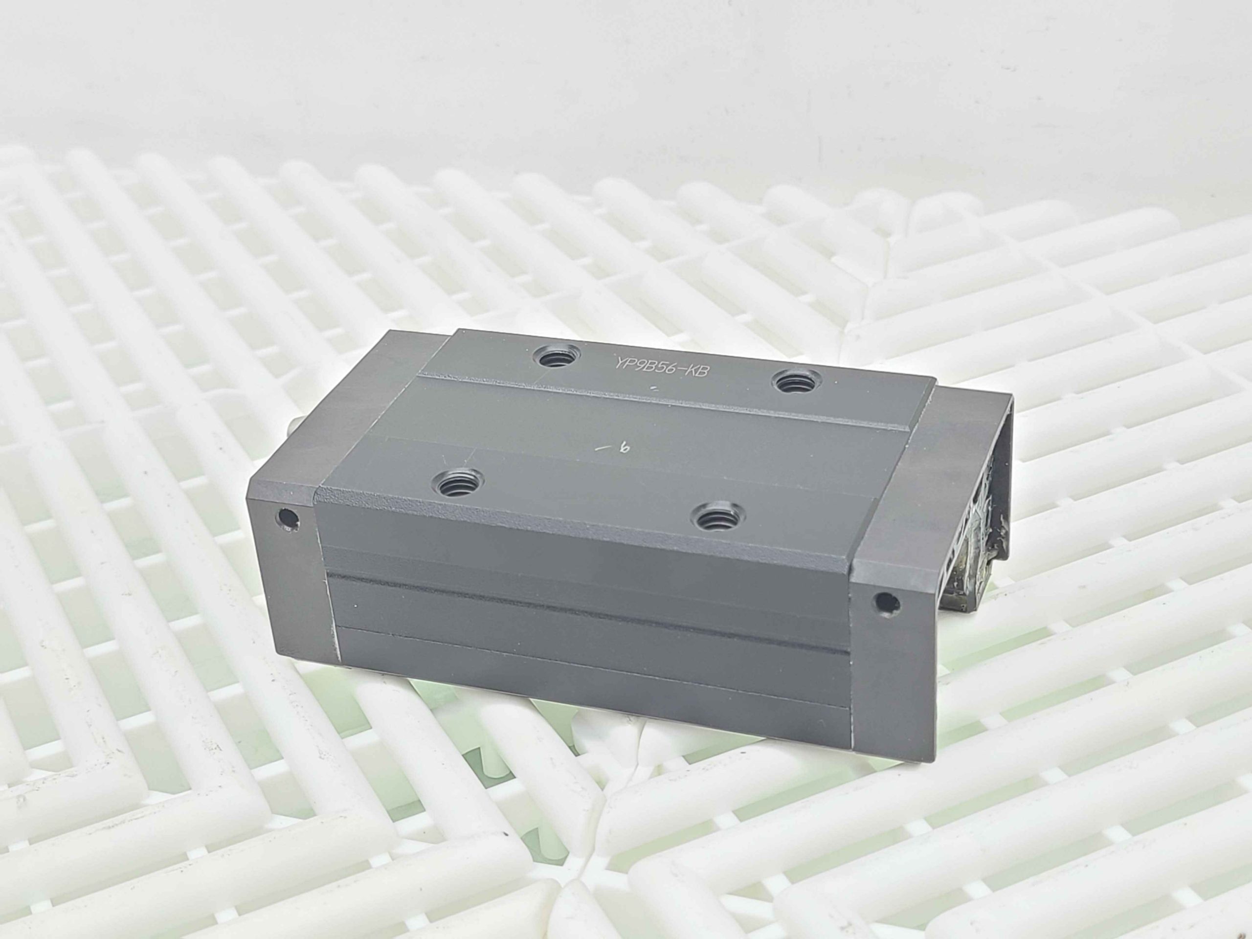 THK SHS25 Caged Ball Guide Blacks APC-C Coating - New other (see details) - Image 9
