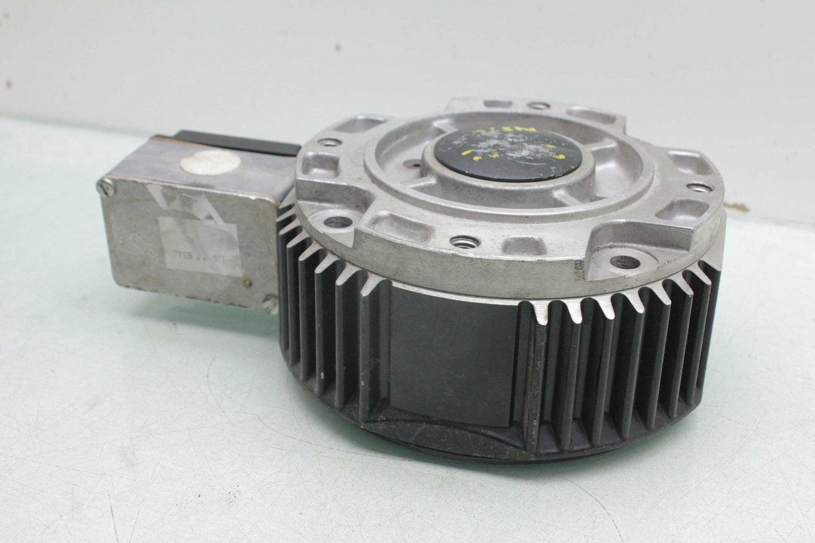 Warner Electric EUM-180-20-MBFM / Electric Motor Brake / 3600 RPM / 24V 29W - Used - Image 9