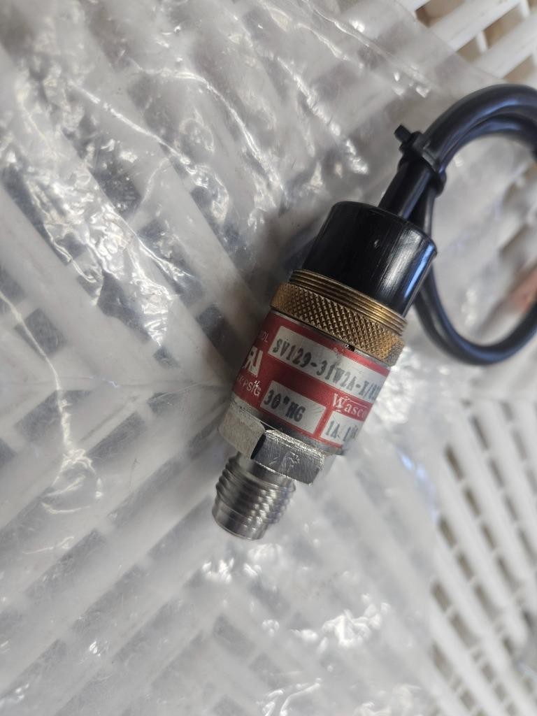 Wasco SV129-31W2A-X Adjustable Vacuum Switch 0-30" Hg / 1A / 115V AC - Used - Image 3