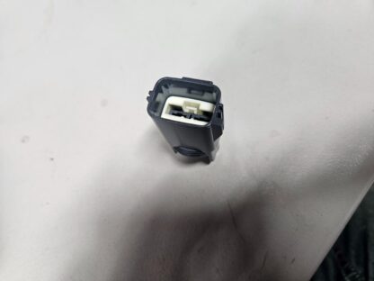 Yazaki 7282-5596-10 Two Pole Kaizen Connector 6.3mm x 0.8mm - New - Image 13